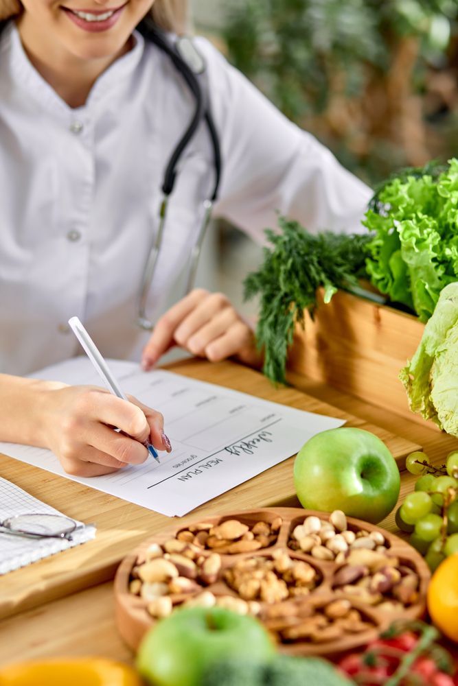 DIETICIAN/ NUTRITIONIST